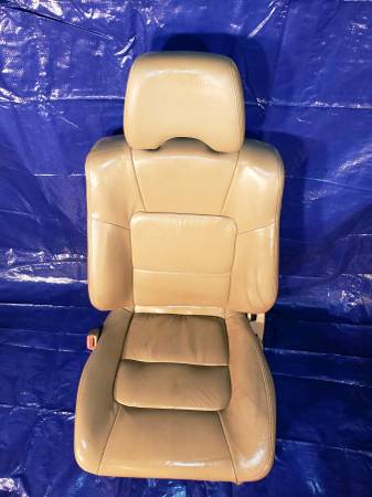 Subaru Outback Driver Side Seat